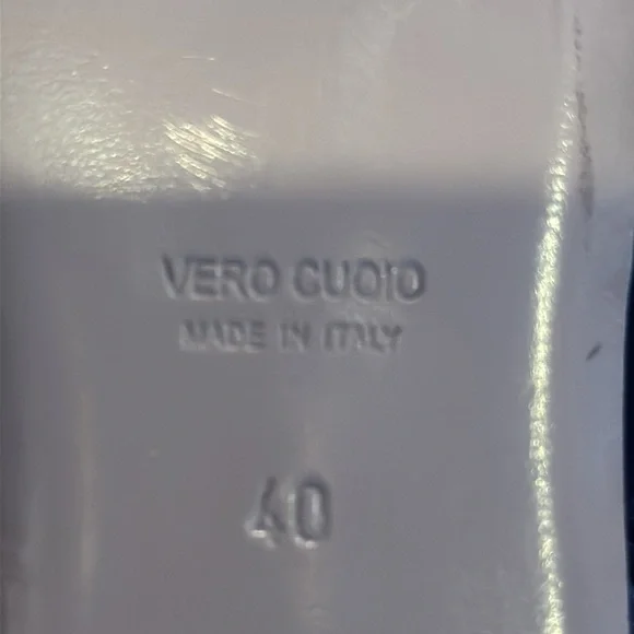 VERO CUCIO Elegant Blue Satin Flats NWOB SZ 40 - Picture 3 of 7